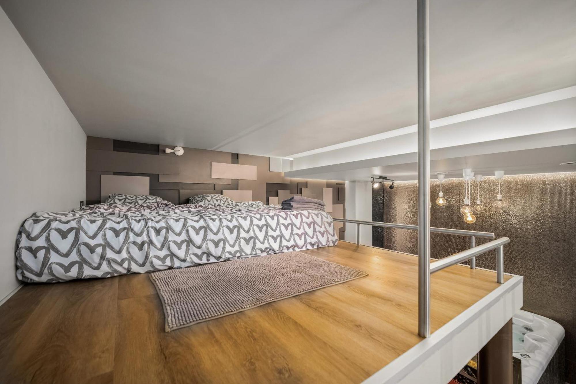 Secret Lounge - Cozy Studio With Sauna And Jacuzzi VNO Eksteriør billede